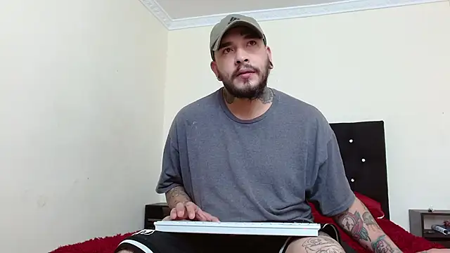 Snapshot of ARIA_AND_NICK chatting on March 2026 03:49:01 PM ARIA AND NICK online show from March 2026 03:49:01 PM