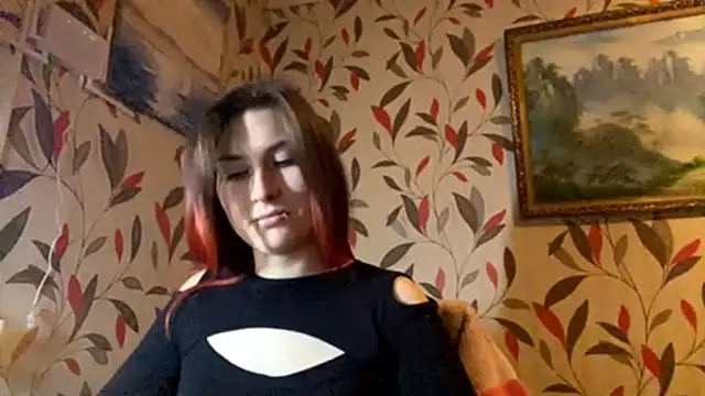 Snapshot of MangledShale chatting on November 2025 07:54:01 AM MangledShale online show from November 2025 07:54:01 AM