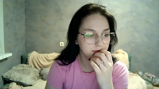 GlibRasher online show from December 2025 08:07:02 PM