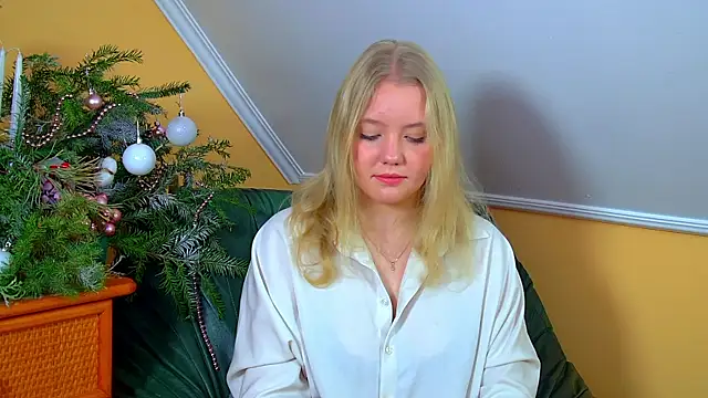 EmilyEvanse online show from December 2025 06:19:02 AM