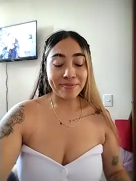 Snapshot of Manuela_Velvet chatting on December 2025 03:06:01 PM Manuela Velvet online show from December 2025 03:06:01 PM