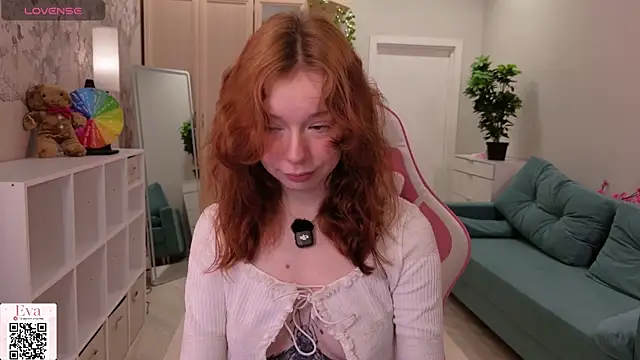 Snapshot of eva_aria chatting on June 2026 01:04:02 AM eva aria online show from June 2026 01:04:02 AM