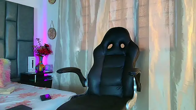 Snapshot of TashaNaughty4u chatting on April 2026 08:02:02 PM TashaNaughty4u online show from April 2026 08:02:02 PM