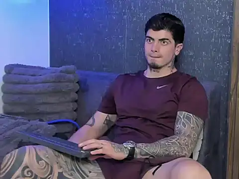 Snapshot of _mrcock__ chatting on June 2026 04:15:01 AM mrcock online show from June 2026 04:15:01 AM