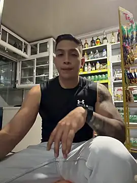 Snapshot of OliverWest04 chatting on June 2026 12:04:02 AM OliverWest04 online show from June 2026 12:04:02 AM