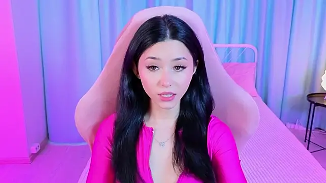 Snapshot of RedMidnight chatting on March 2026 05:12:02 AM RedMidnight online show from March 2026 05:12:02 AM