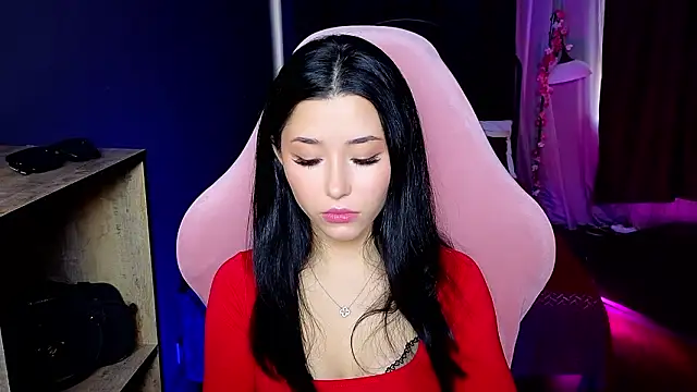 Snapshot of RedMidnight chatting on March 2026 05:55:02 AM RedMidnight online show from March 2026 05:55:02 AM