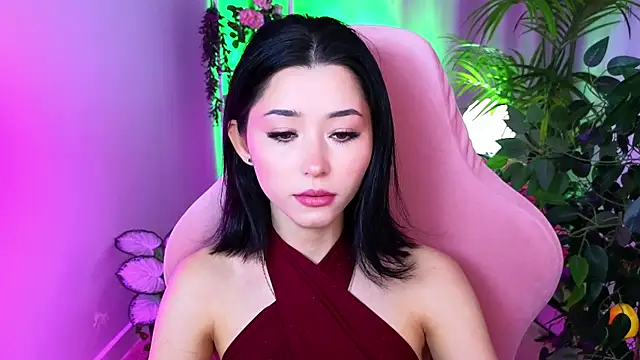 Snapshot of RedMidnight chatting on April 2026 08:25:02 PM RedMidnight online show from April 2026 08:25:02 PM