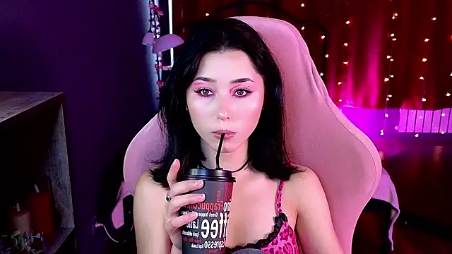 RedMidnight online show from May 2026 03:42:02 PM