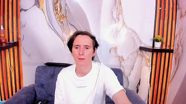 Snapshot of Aaron_LatinMen2 chatting on November 2025 03:30:01 AM Aaron LatinMen2 online show from November 2025 03:30:01 AM