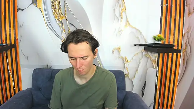 Snapshot of Aaron_LatinMen2 chatting on November 2025 08:02:01 PM Aaron LatinMen2 online show from November 2025 08:02:01 PM