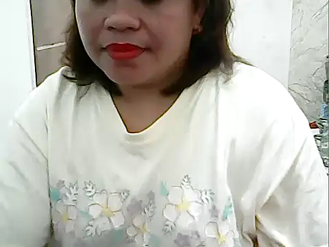 Snapshot of cutechubby chatting on November 2025 10:43:02 PM cutechubby online show from November 2025 10:43:02 PM