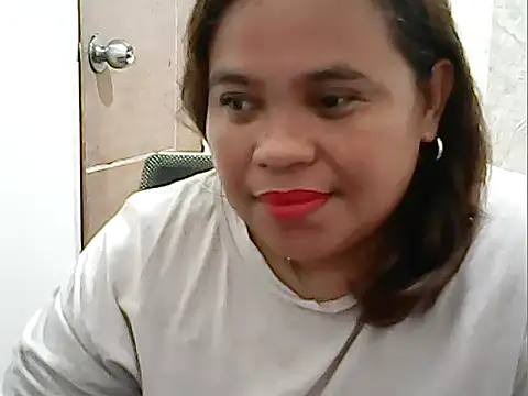 Snapshot of cutechubby chatting on April 2026 11:35:02 PM cutechubby online show from April 2026 11:35:02 PM