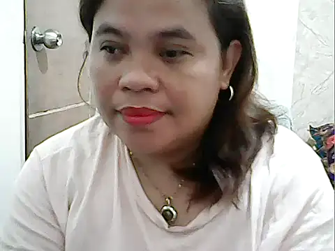 Snapshot of cutechubby chatting on April 2026 09:34:01 PM cutechubby online show from April 2026 09:34:01 PM