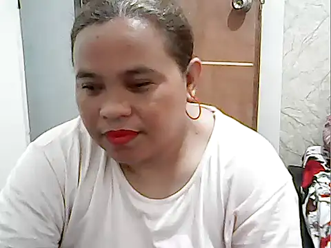 Snapshot of cutechubby chatting on June 2026 10:32:01 PM cutechubby online show from June 2026 10:32:01 PM