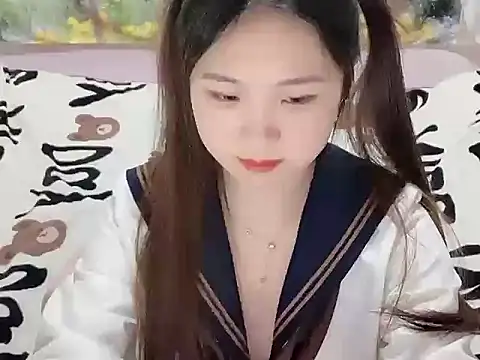 Snapshot of Poppy13 chatting on November 2025 01:13:01 PM Poppy13 online show from November 2025 01:13:01 PM