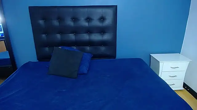 naughty bigass 18 online show from December 2025 03:34:01 AM