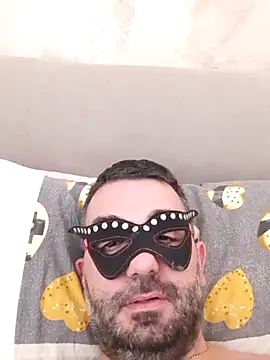 Vampiro83zz online show from June 2026 12:53:02 PM