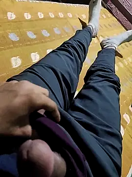 Snapshot of bigdick2299 chatting on November 2025 01:12:02 PM bigdick2299 online show from November 2025 01:12:02 PM