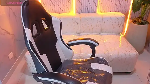 Saphire Tx online show from January 2026 01:24:02 PM