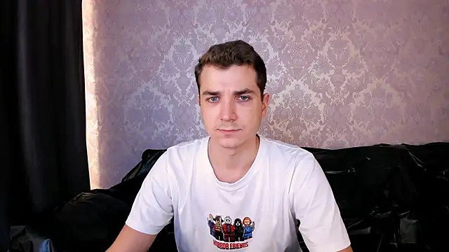 Snapshot of ThomasSmity chatting on December 2025 07:22:01 PM ThomasSmity online show from December 2025 07:22:01 PM