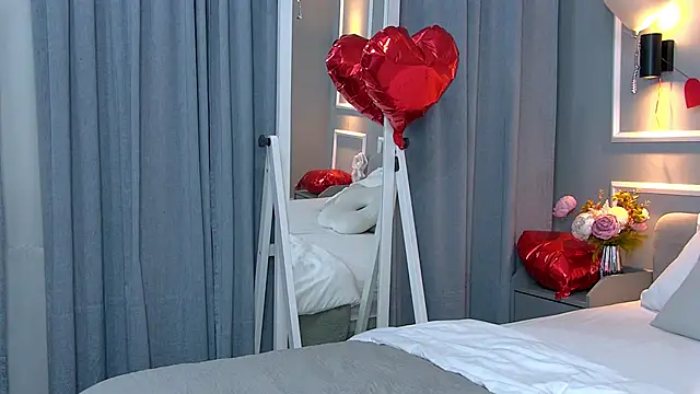 NatalieCroft online show from February 2026 07:08:01 AM