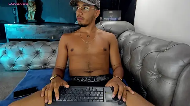 Brand Collins online show from December 2025 08:31:02 AM