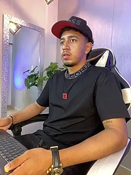 Snapshot of Brand_Collins chatting on March 2026 01:28:01 PM Brand Collins online show from March 2026 01:28:01 PM