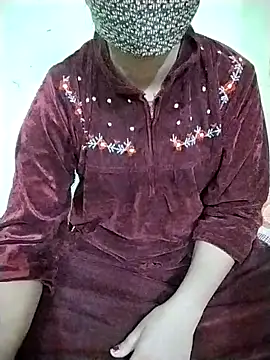 RASHMI SHARMA9 online show from November 2025 05:43:01 AM