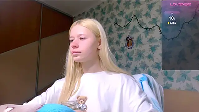 Barbie Blondie online show from March 2026 04:28:02 PM