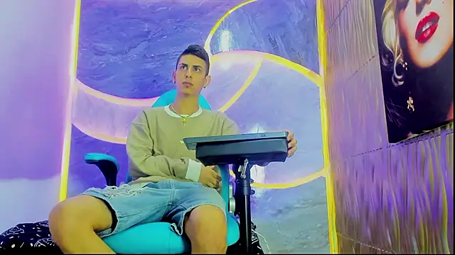 twink scott  online show from February 2026 05:16:02 AM