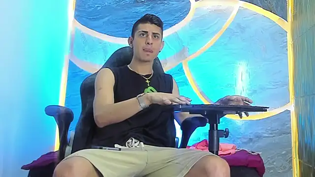 twink scott  online show from March 2026 01:51:01 PM