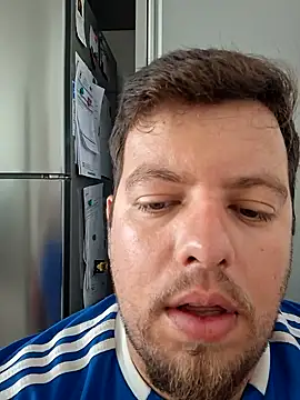 Snapshot of Leoon98 chatting on February 2026 01:51:02 PM Leoon98 online show from February 2026 01:51:02 PM