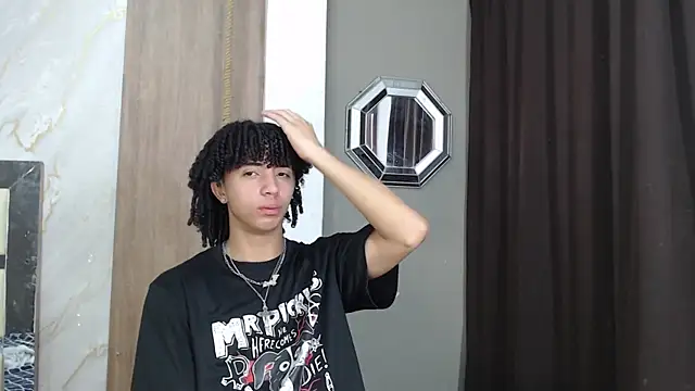 kim curlyy online show from April 2026 02:38:01 PM