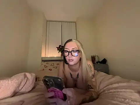 Snapshot of lace_xxx chatting on February 2026 08:05:02 PM lace xxx online show from February 2026 08:05:02 PM