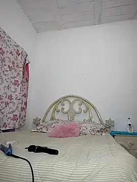 Im Kloe online show from November 2025 10:45:02 PM