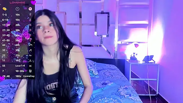 alexandra venuss online show from December 2025 08:03:02 PM