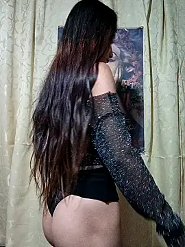 Snapshot of Roslin-nix2 chatting on December 2025 12:37:02 AM Roslin-nix2 online show from December 2025 12:37:02 AM