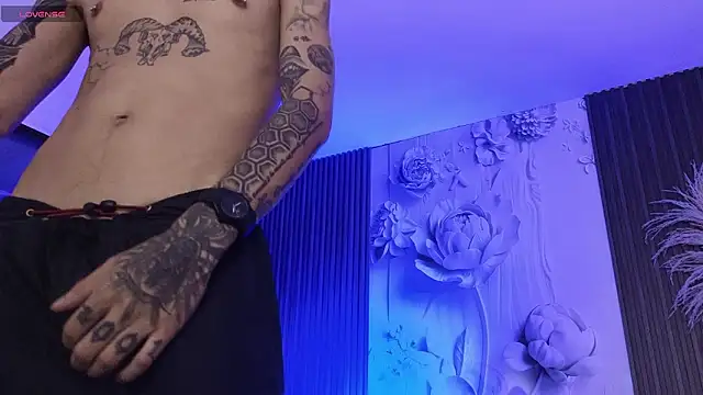 Snapshot of Paulo_527 chatting on March 2026 06:18:01 AM Paulo 527 online show from March 2026 06:18:01 AM