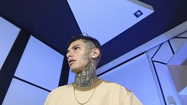 Snapshot of Paulo_527 chatting on March 2026 05:24:01 AM Paulo 527 online show from March 2026 05:24:01 AM