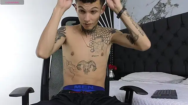 Snapshot of Paulo_527 chatting on March 2026 05:30:02 AM Paulo 527 online show from March 2026 05:30:02 AM