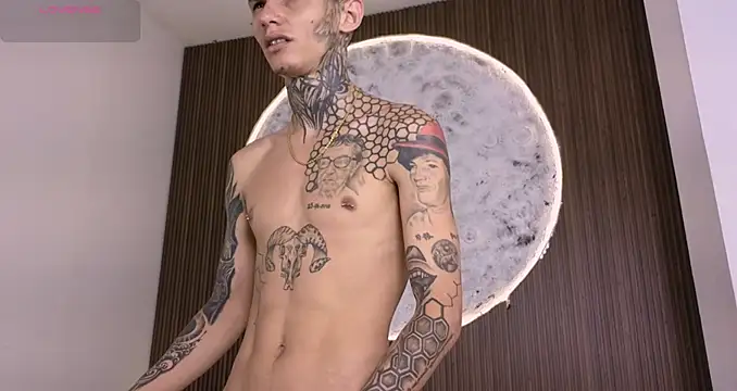 Snapshot of Paulo_527 chatting on April 2026 03:55:01 AM Paulo 527 online show from April 2026 03:55:01 AM