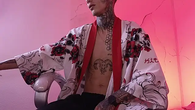 Snapshot of Paulo_527 chatting on April 2026 09:39:01 PM Paulo 527 online show from April 2026 09:39:01 PM