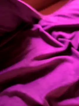 Snapshot of w1cked_couple chatting on March 2026 06:25:01 PM w1cked couple online show from March 2026 06:25:01 PM