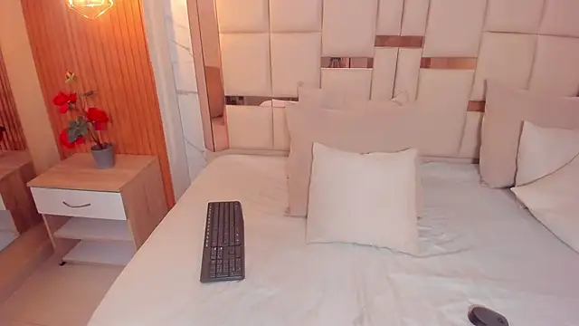 Snapshot of samantha_quinnn chatting on February 2026 08:40:02 PM samantha quinnn online show from February 2026 08:40:02 PM