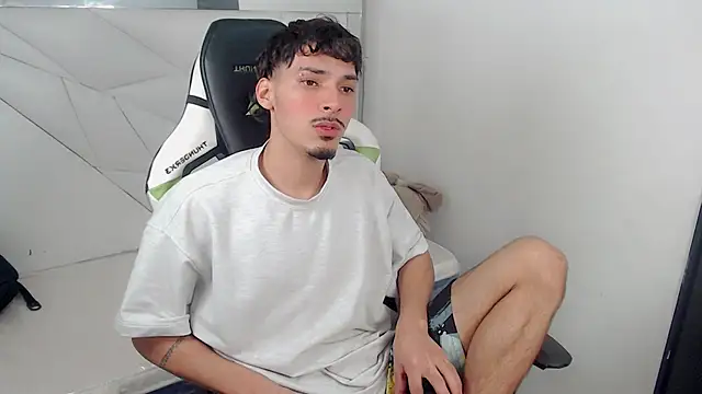 Yankeee  online show from November 2025 04:13:02 AM