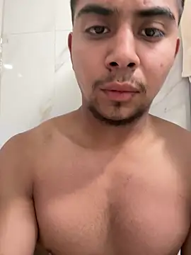 Snapshot of Montana-13 chatting on April 2026 10:30:02 PM Montana-13 online show from April 2026 10:30:02 PM