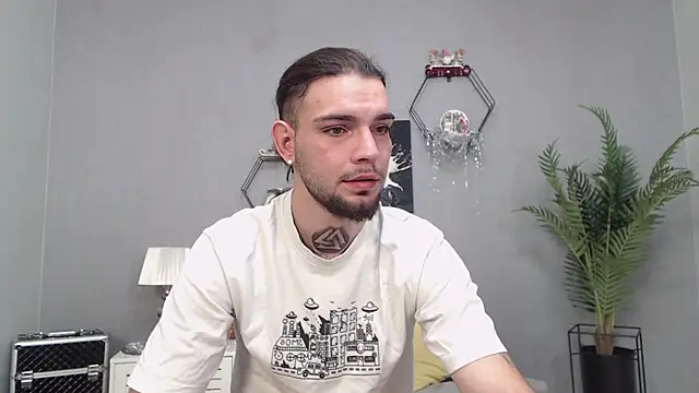 KaneHunter online show from December 2025 07:18:01 PM