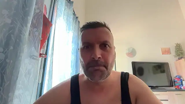 coolsmith81 online show from June 2026 03:44:01 PM