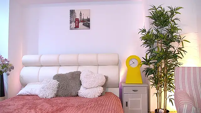 Cougar Milff online show from January 2026 08:44:02 PM